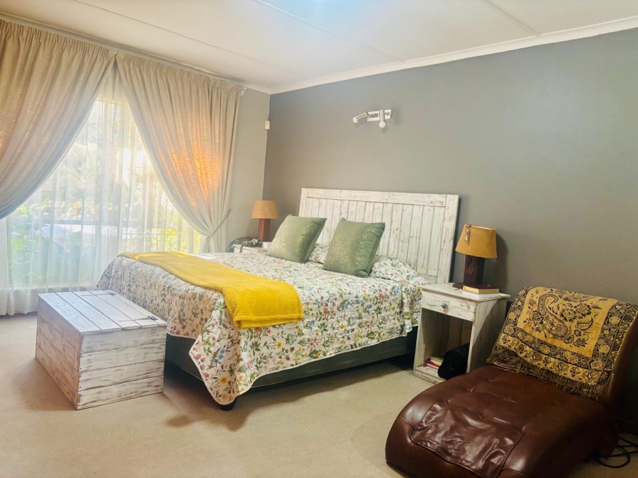 4 Bedroom Property for Sale in Heuwelsig Free State